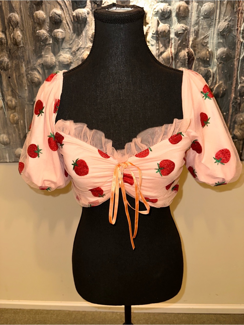 ⭐️ Cider Small Pink Strawberry Ruffled Puff Sleeve Crop Top